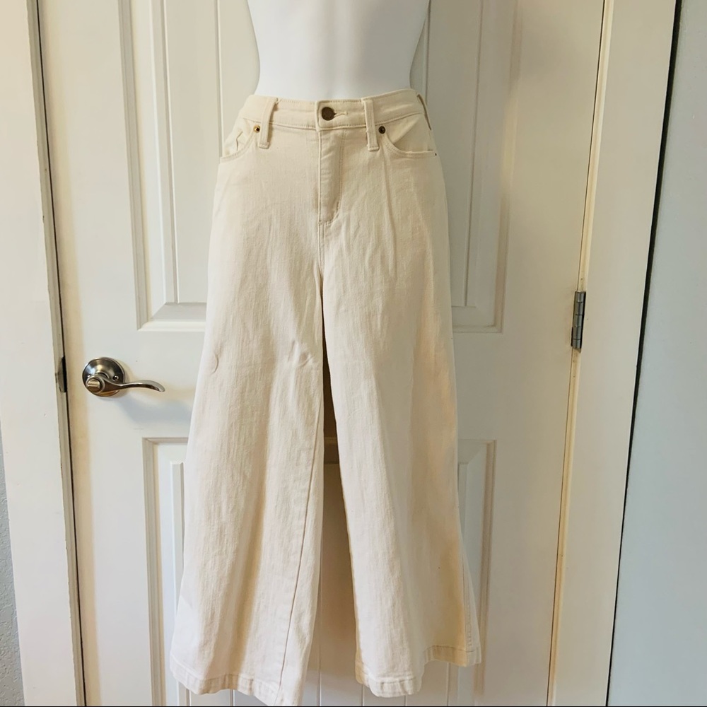 universal thread wide leg white jeans | 2/26